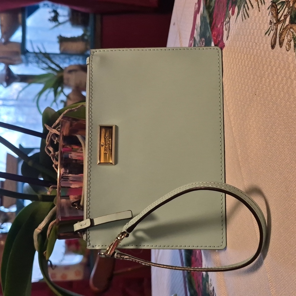 EUC/LN ⭐ KATE SPADE 🎀 Staffiano Leather CLUTCH/WRISTLET 🩵 TIFFANY BLUE 🩵 GIFT
